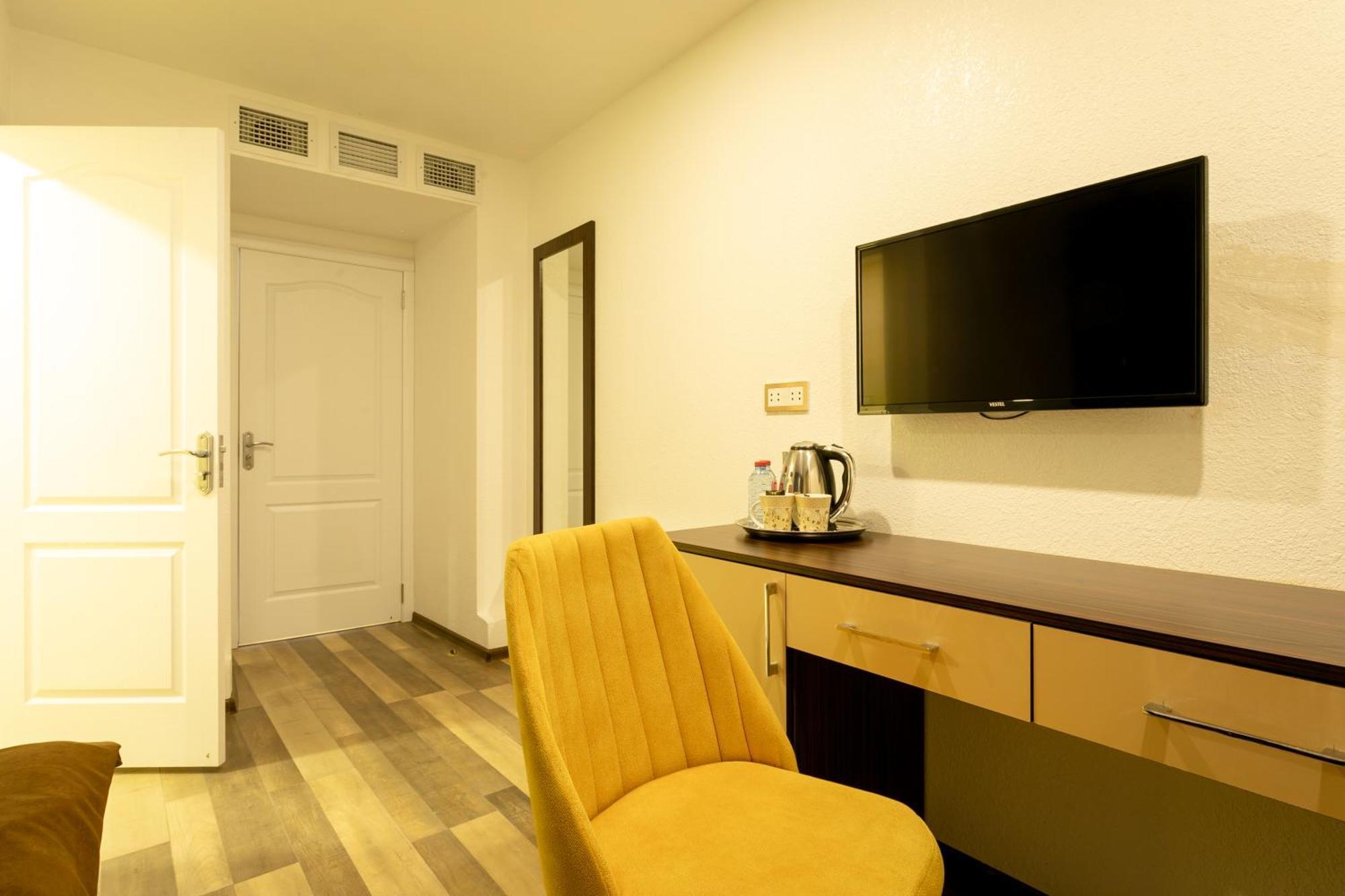 Garden Inn Nizami Hotel Баку Экстерьер фото