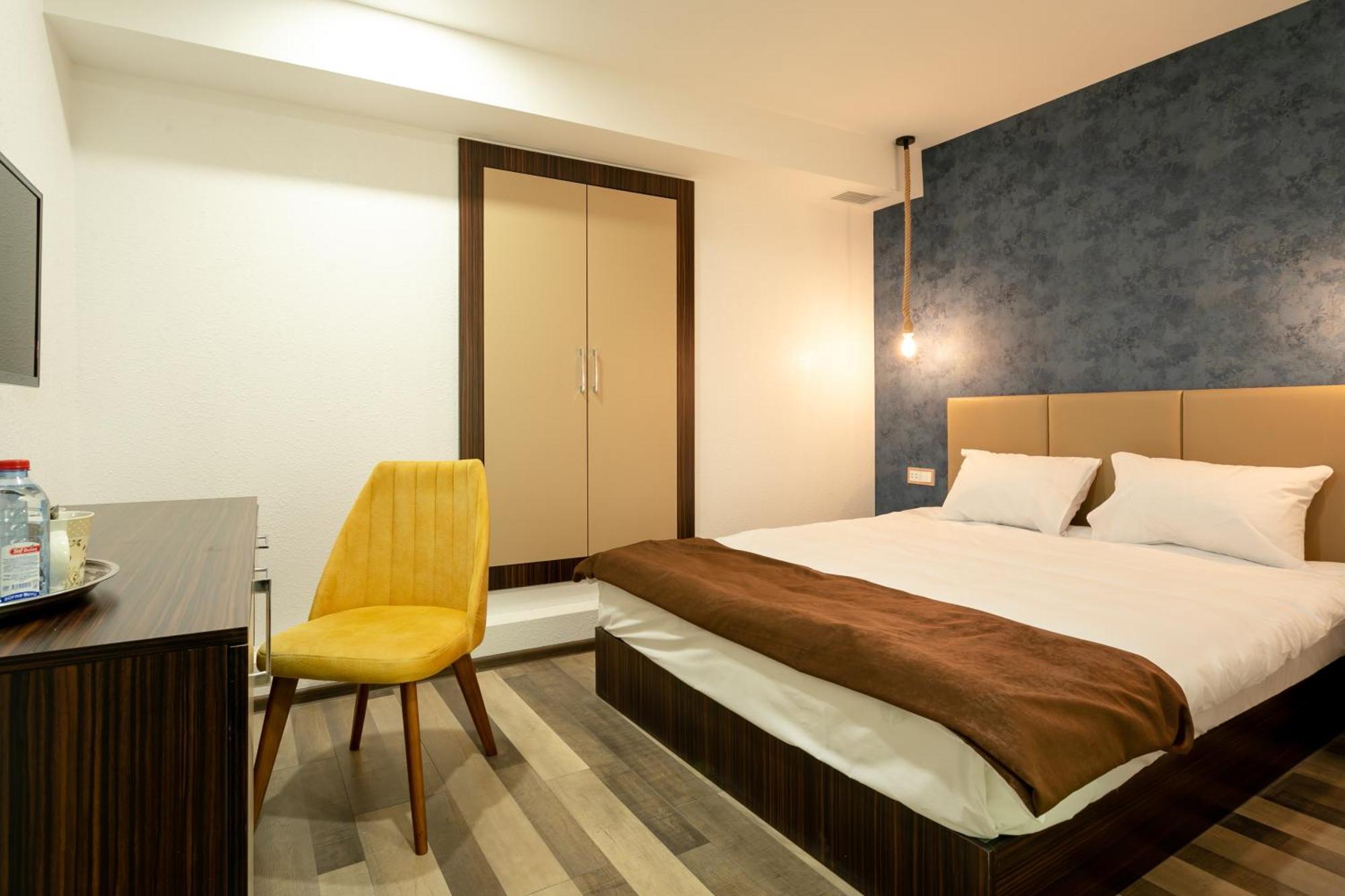 Garden Inn Nizami Hotel Баку Экстерьер фото