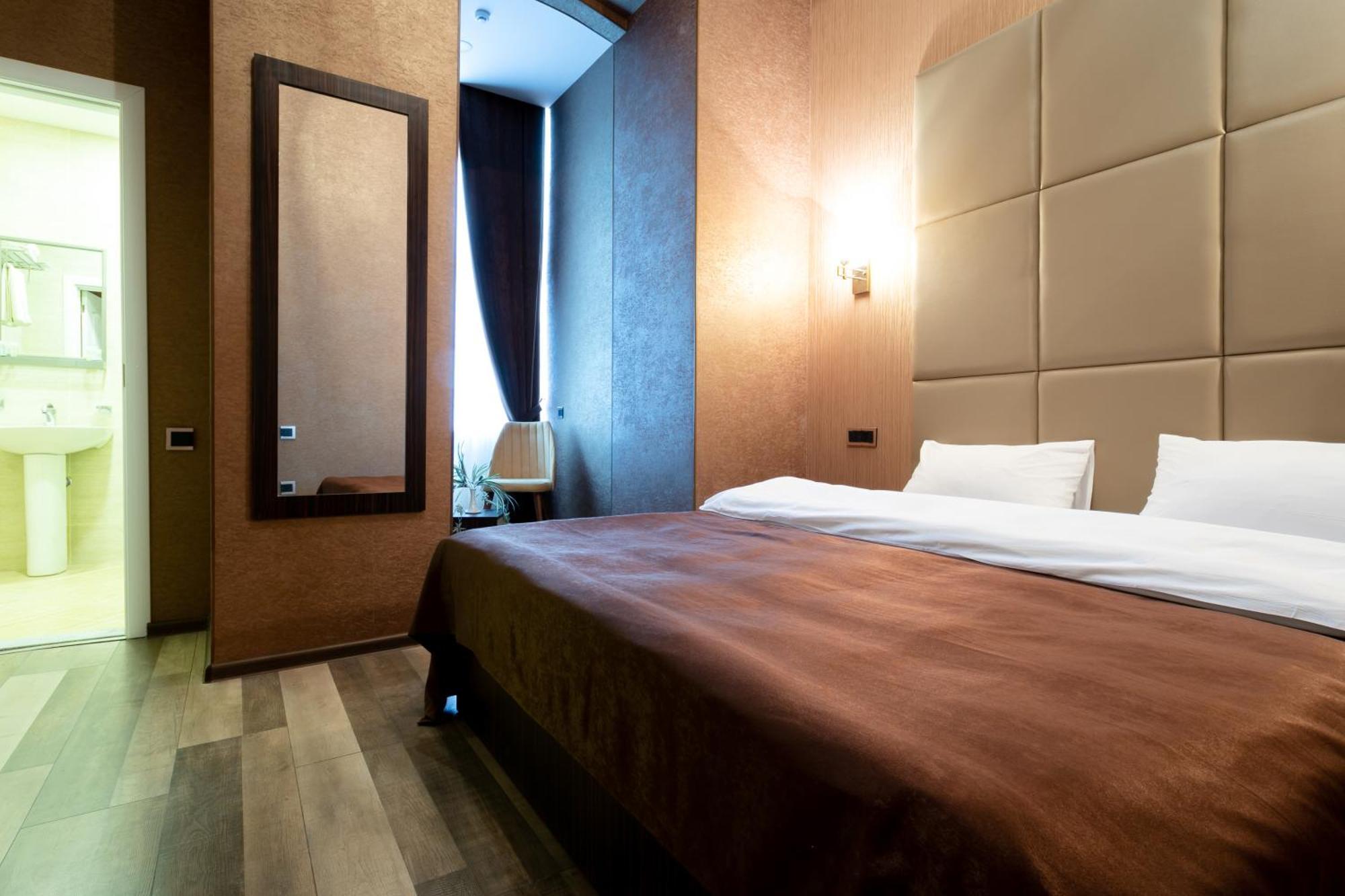 Garden Inn Nizami Hotel Баку Экстерьер фото